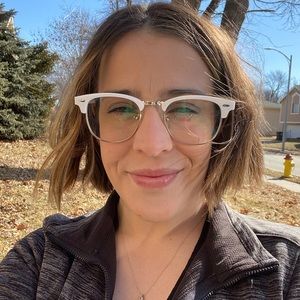 Meet your Posher, Erin